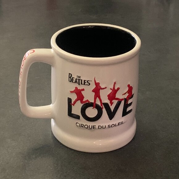 Beatles LOVE Cirque du Soleil Cup Mug Memorabilia RARE 3D Las Vegas Mirage Hotel - Picture 1 of 8